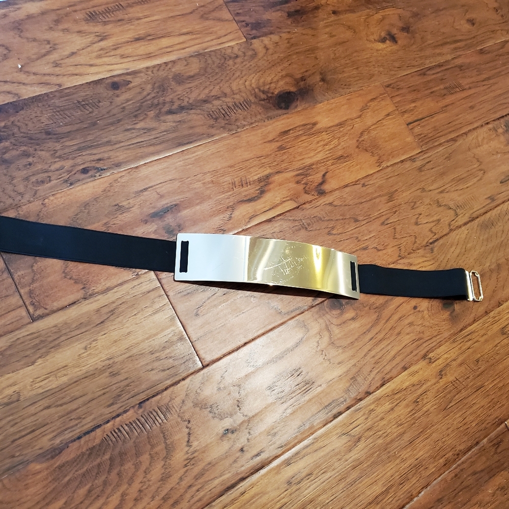 Black and gold woman's belt